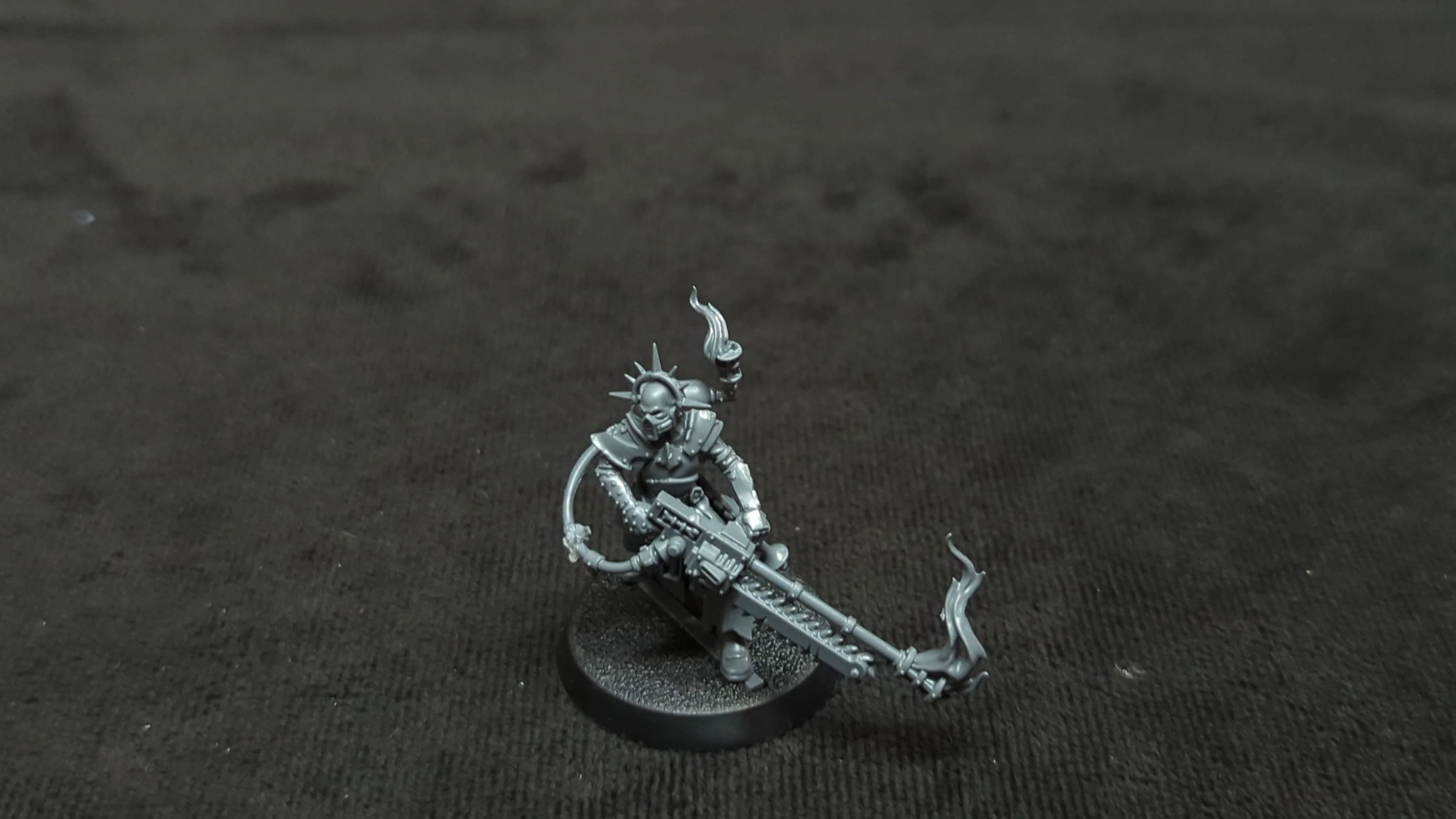 Warhammer 40k Adepta Sororitas Ministorum Priest with Vindictor x1
