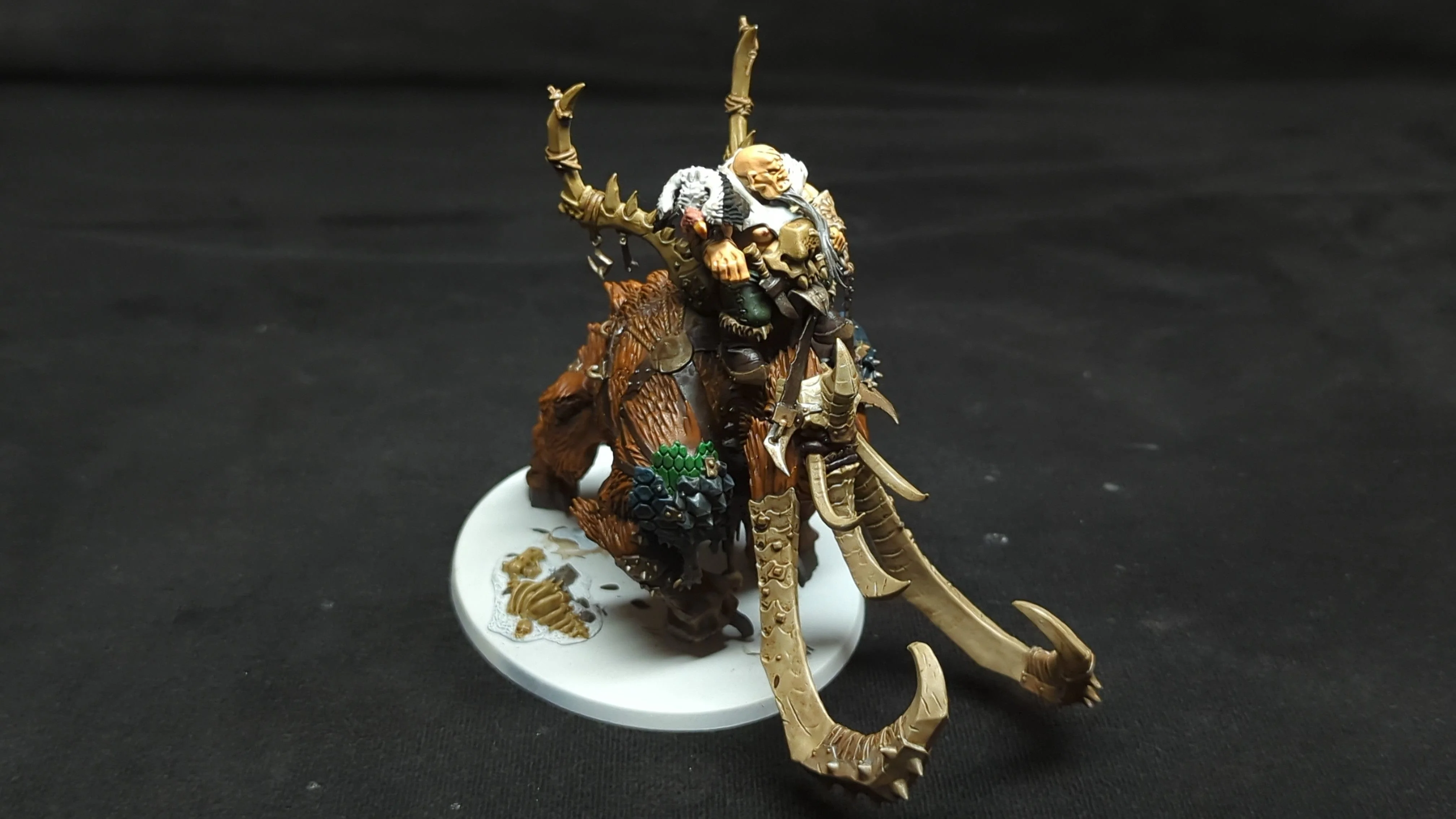 Age of Sigmar Orks Huskard on Thundertusk x1