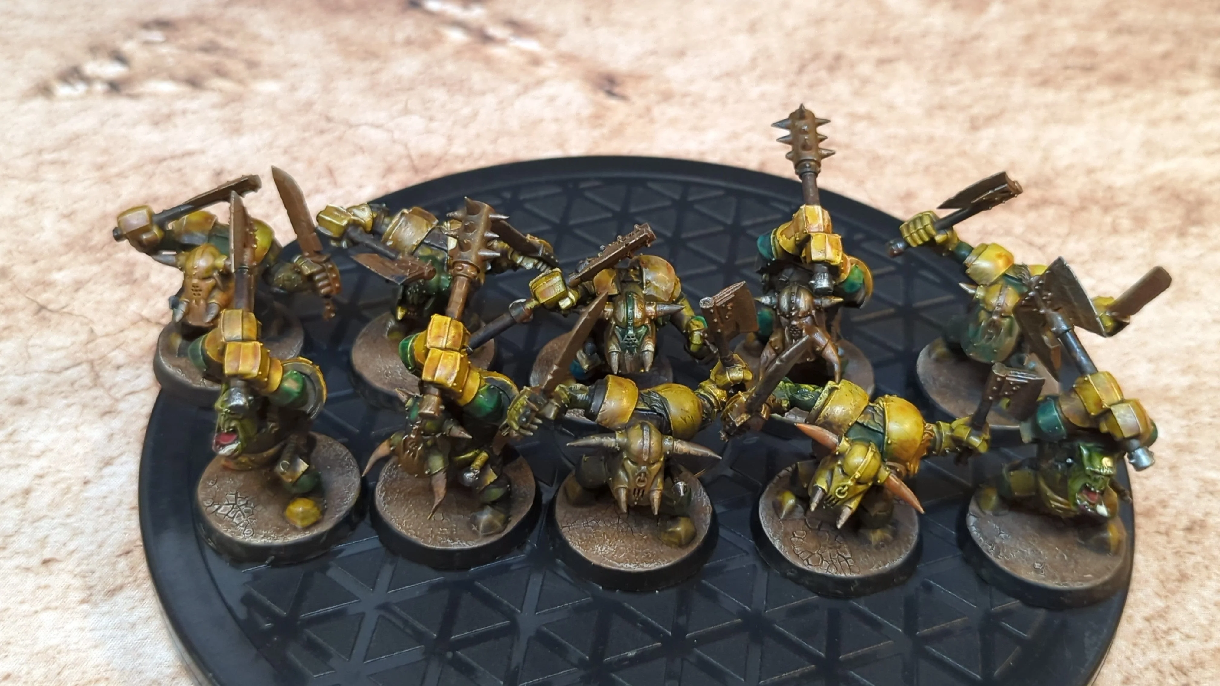 Age of Sigmar Orruk Warclans Orruk Ardboyz (OOP) x10 Painted