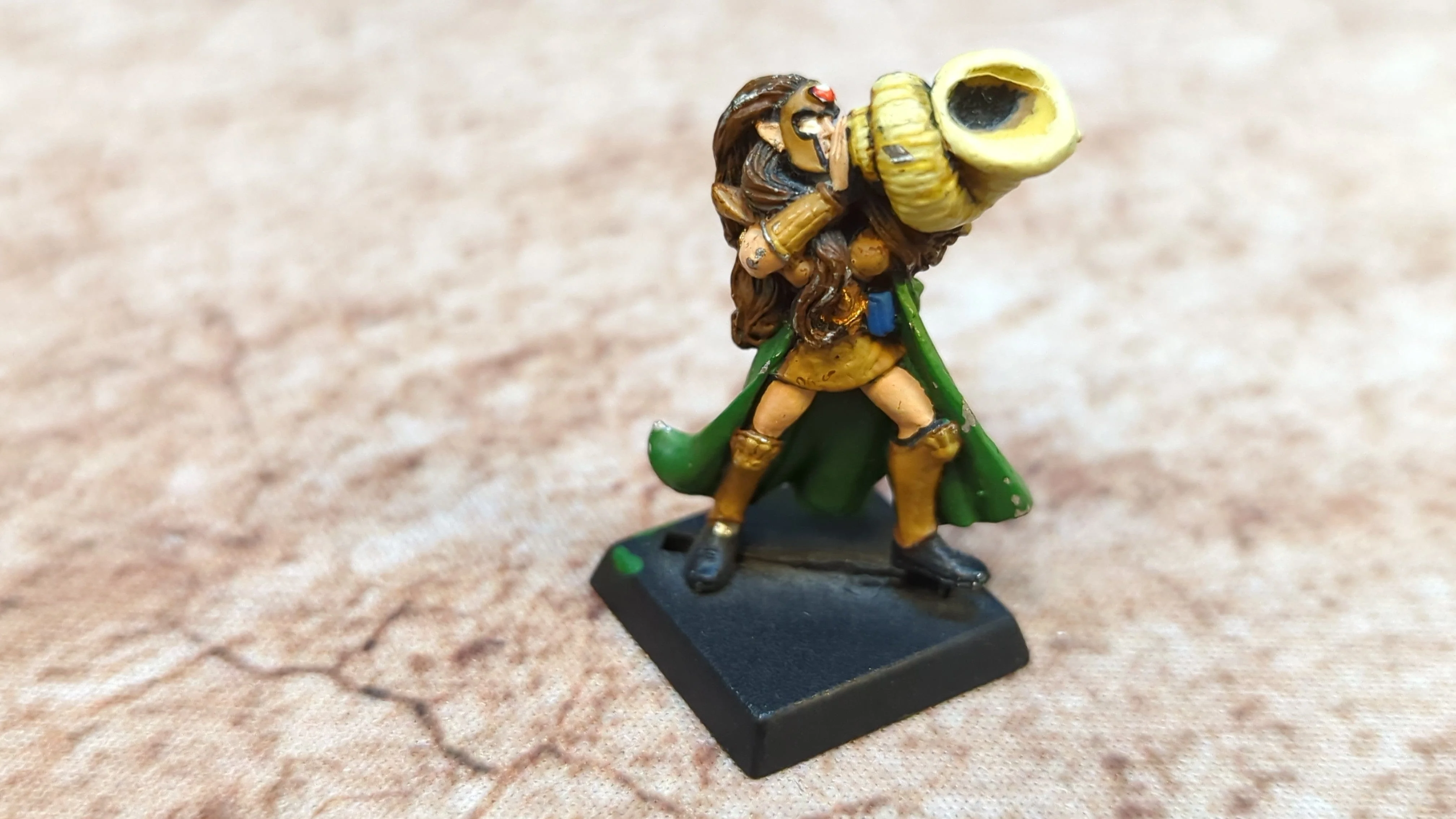 The Old World High Elf Maiden Guard musician x1
