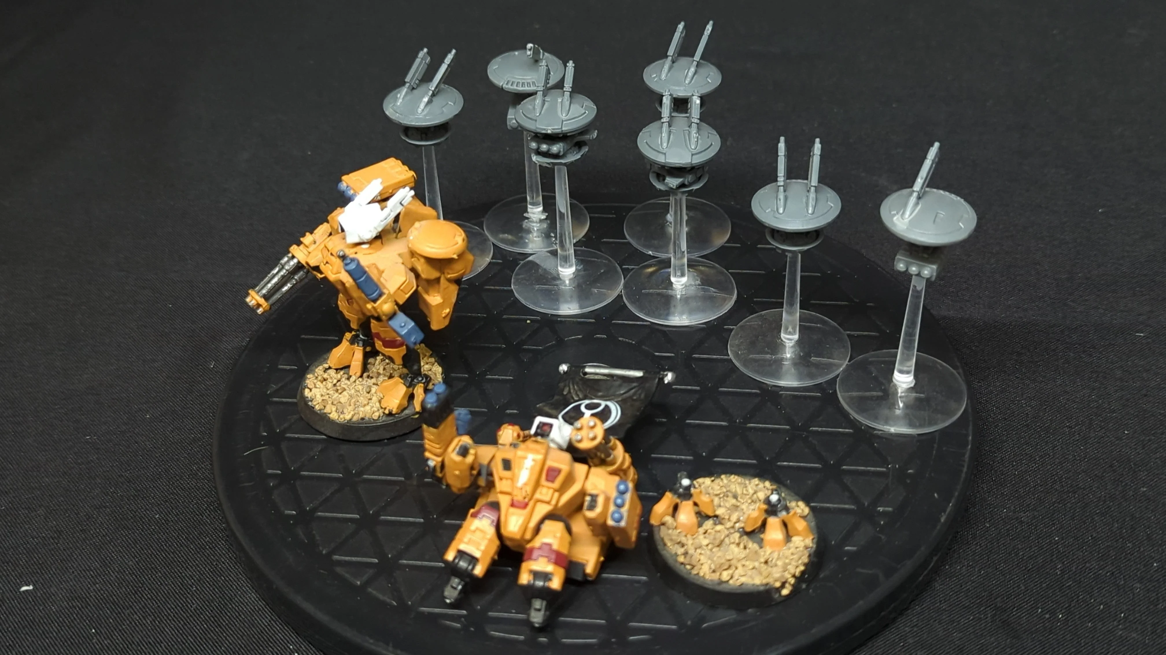 Warhammer 40k T'au Empire XV8 Crisis Battlesuit Team x2