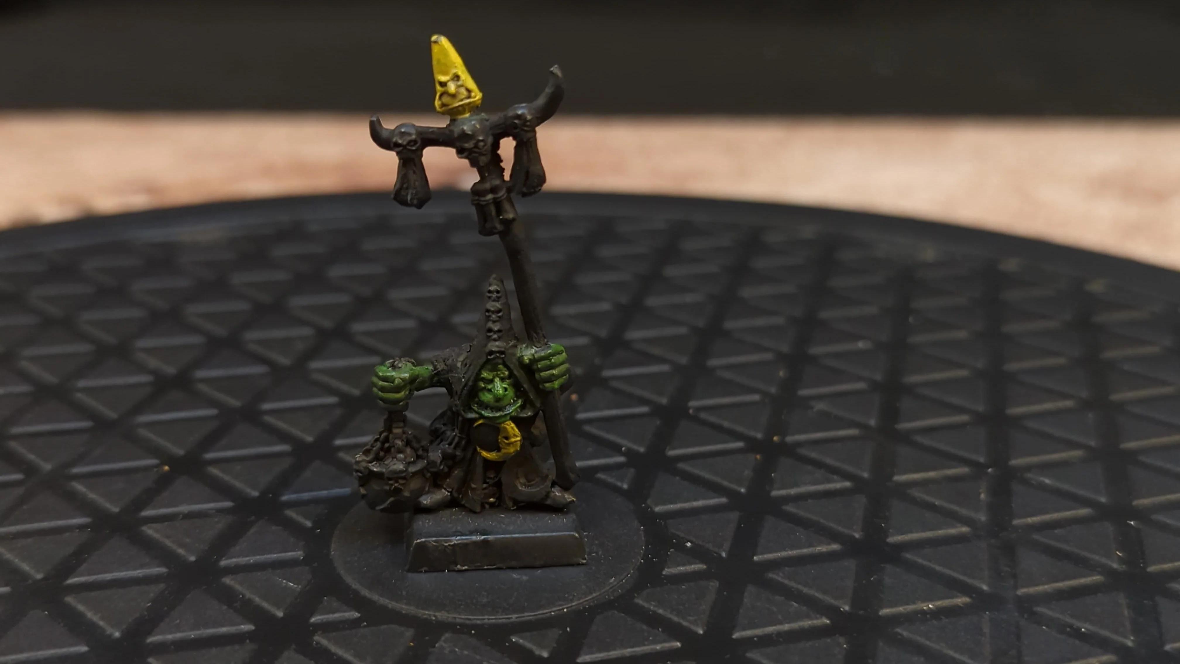 The Old World Orc & Goblin Tribes Night Goblin Shaman (OOP Metal) x1