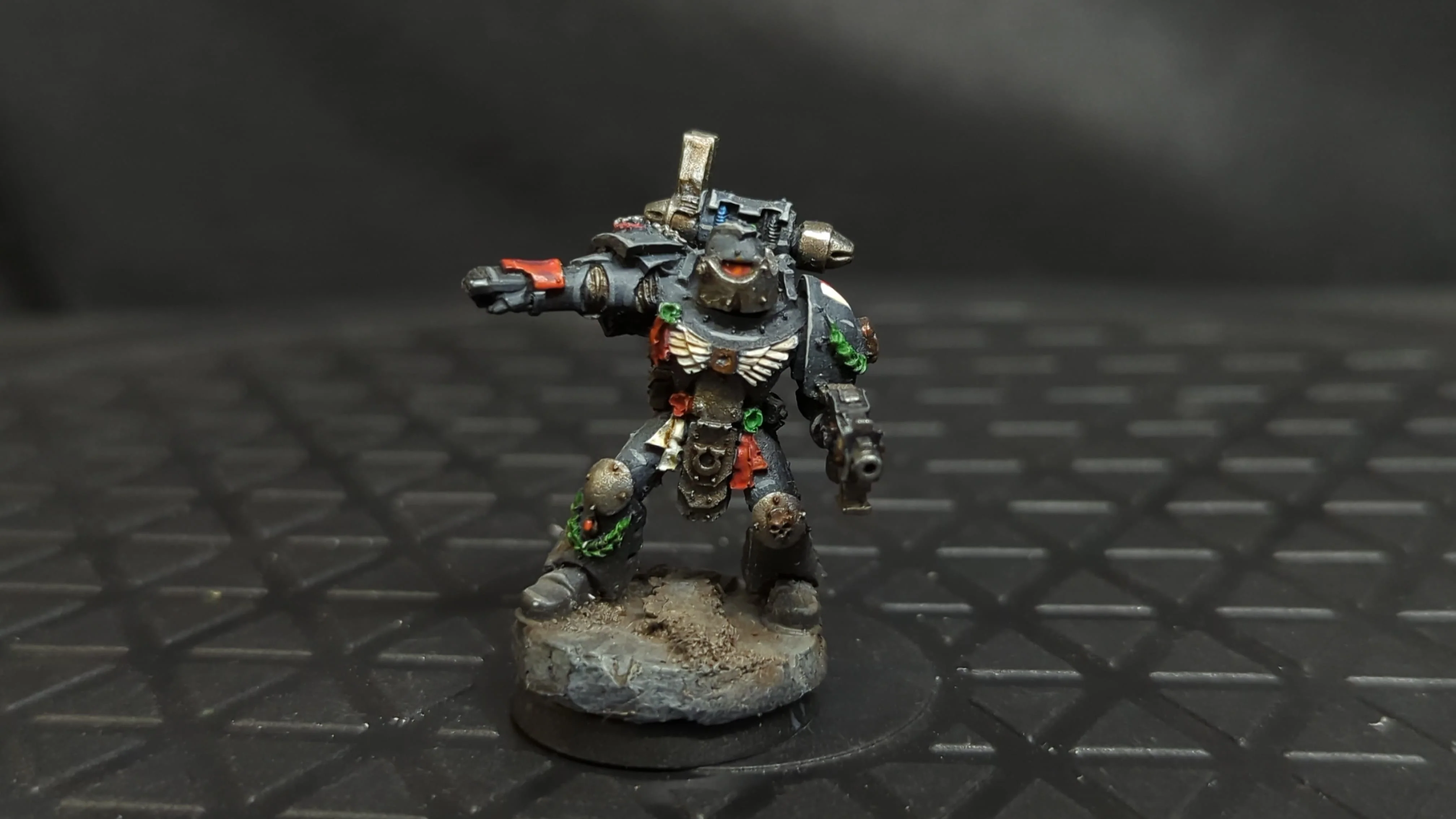 Warhammer 40k Space Marines Techmarine x1 Painted