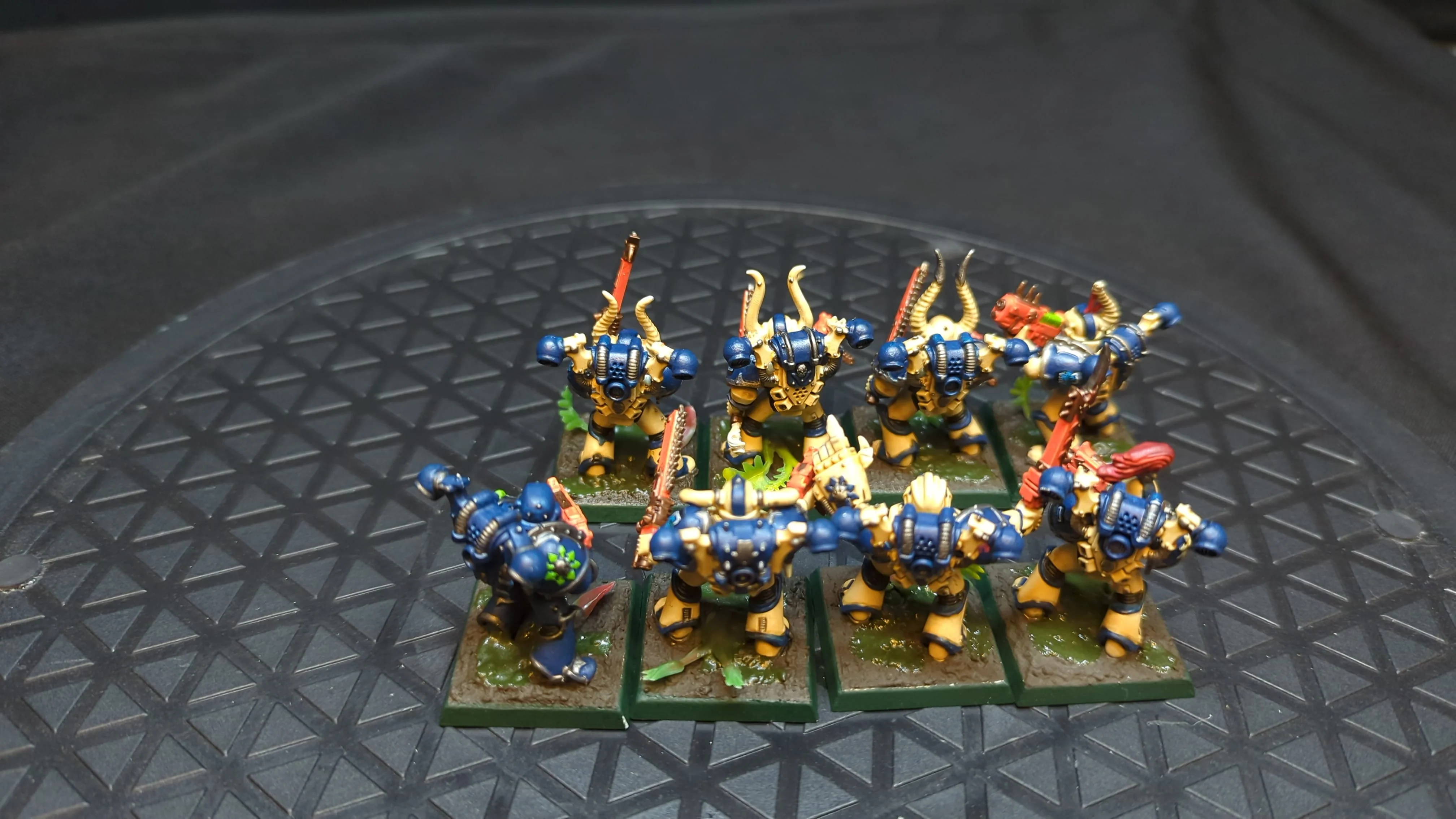 Warhammer 40k Chaos Space Marines Legionaries x8 Painted - Image 2