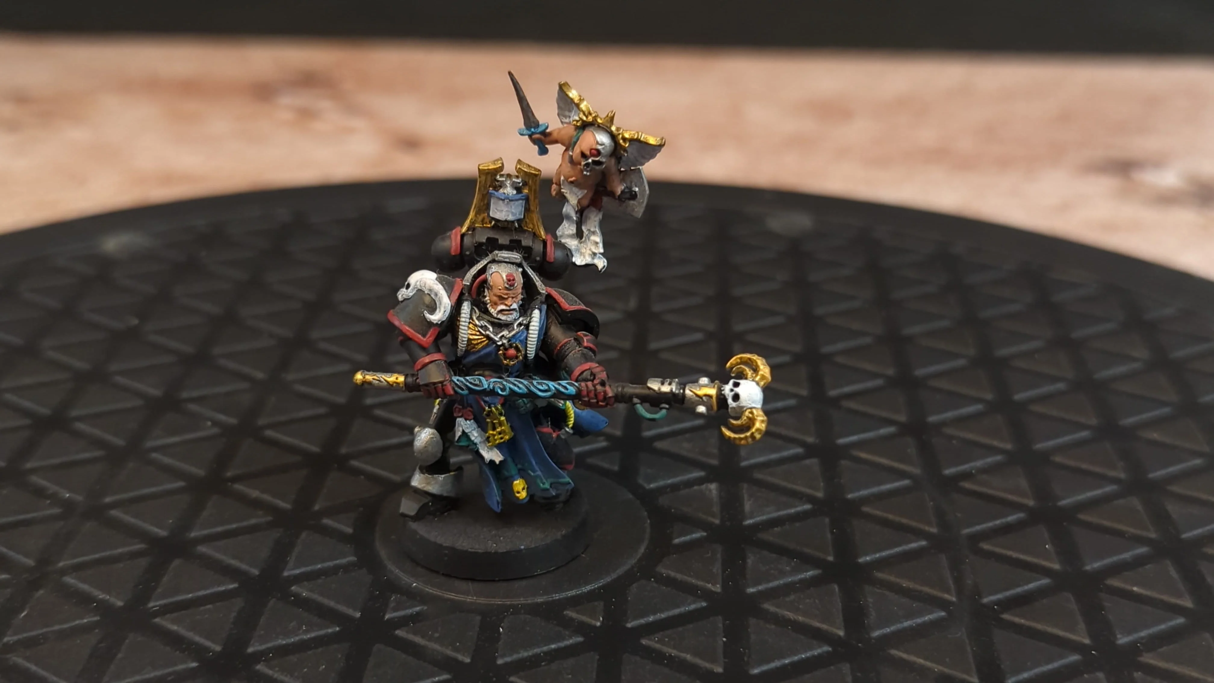 Warhammer 40k Space Marines Librarian  (OOP) x1 OOP Painted
