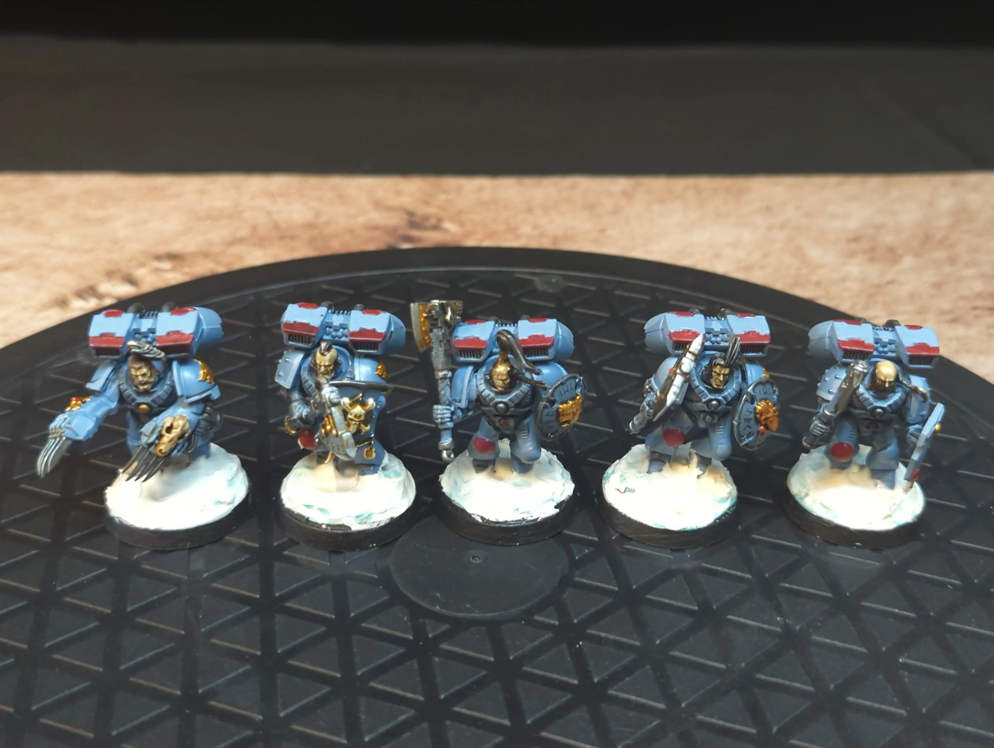 Warhammer 40k Space Marines vanguard veterans (OOP) x5 OOP Painted