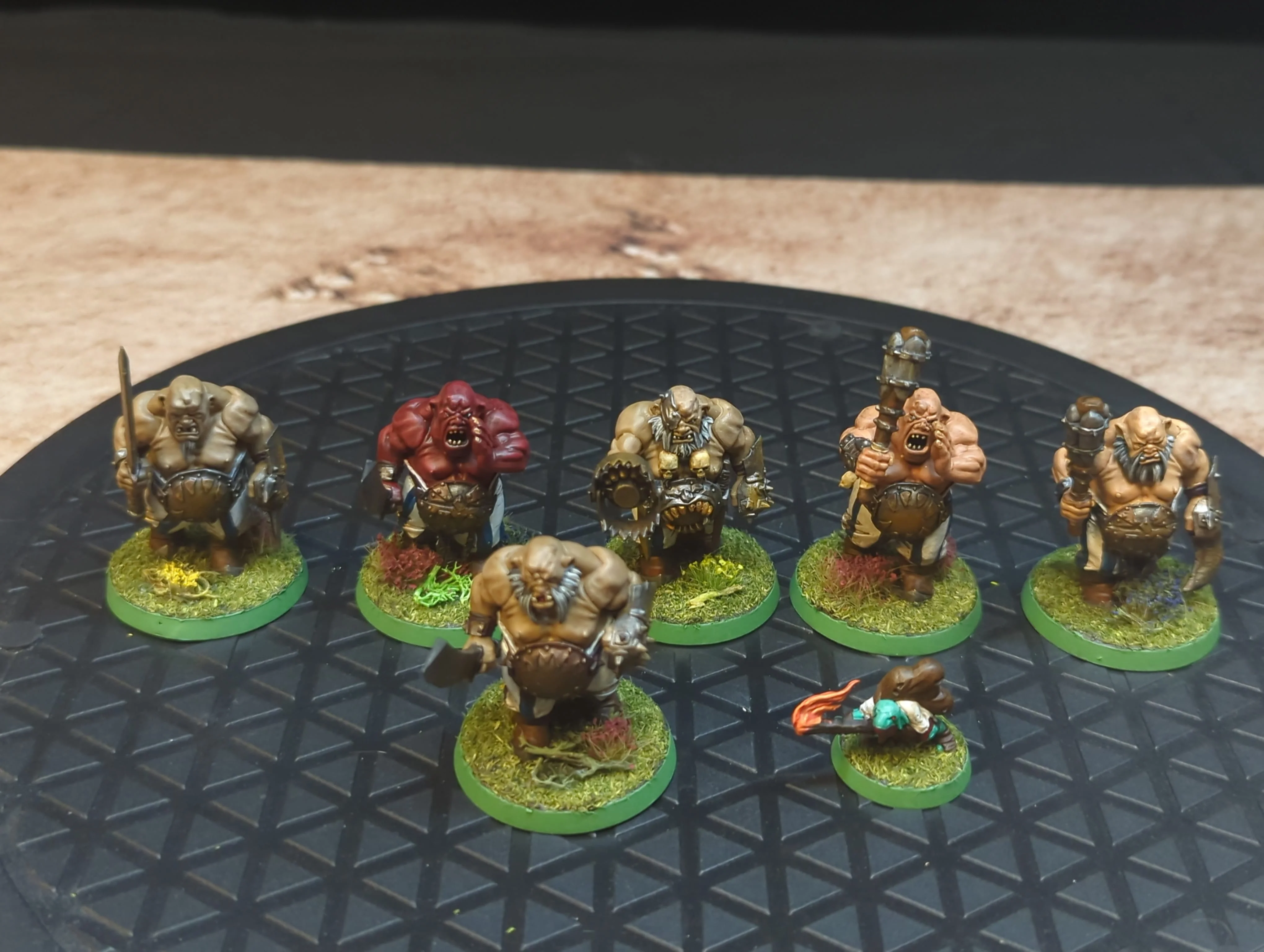 Painted Second-hand - Tabletop & Above Tabletop