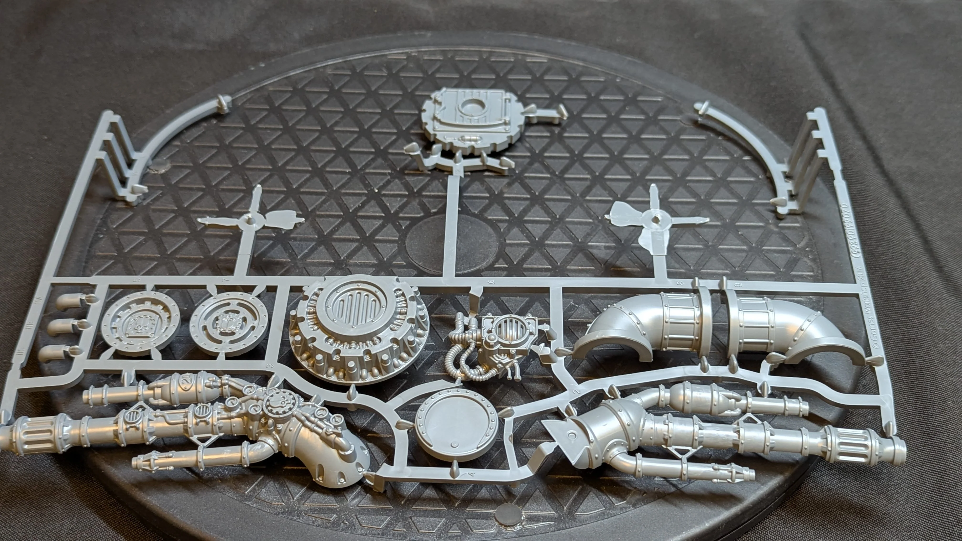 Warhammer 40k Warhammer 40k Terrain Haemothrope Reactor x1 - Image 2