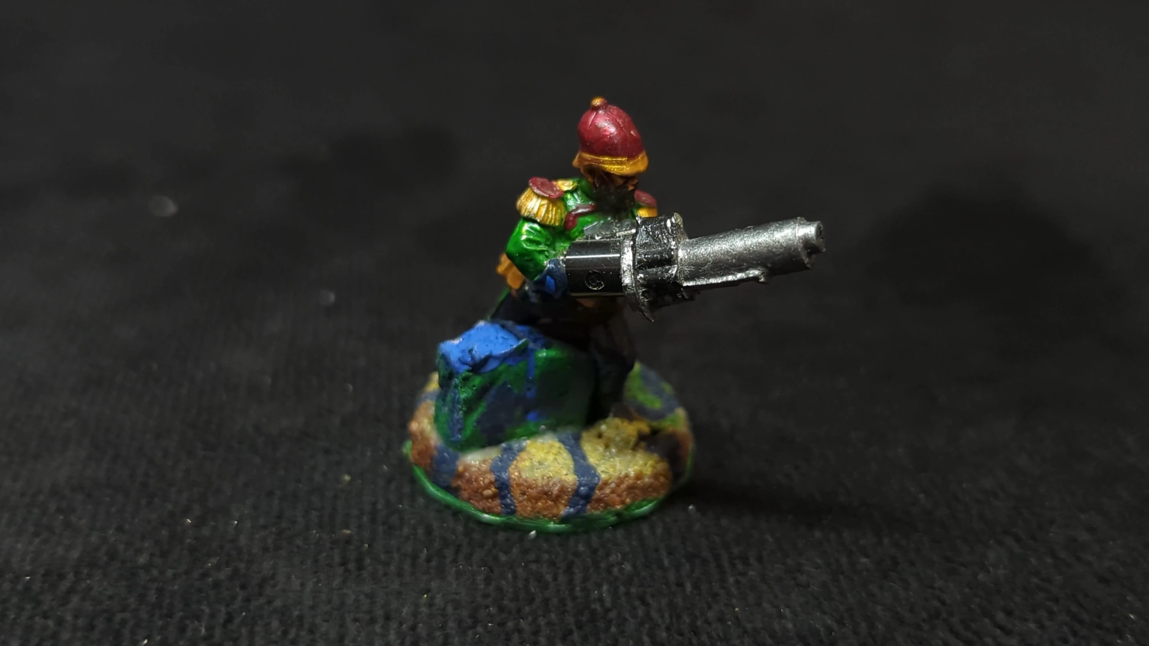 Warhammer 40k Astra Militarum Paetorian Guard with Grenade Launcher x1 OOP Painted