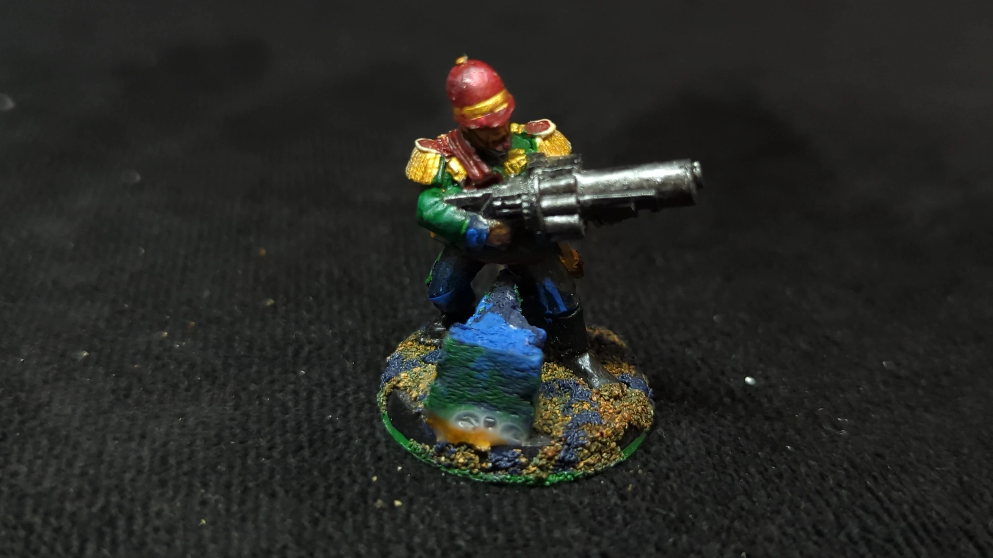 Warhammer 40k Astra Militarum Paetorian Guard with Grenade Launcher x1 OOP Painted